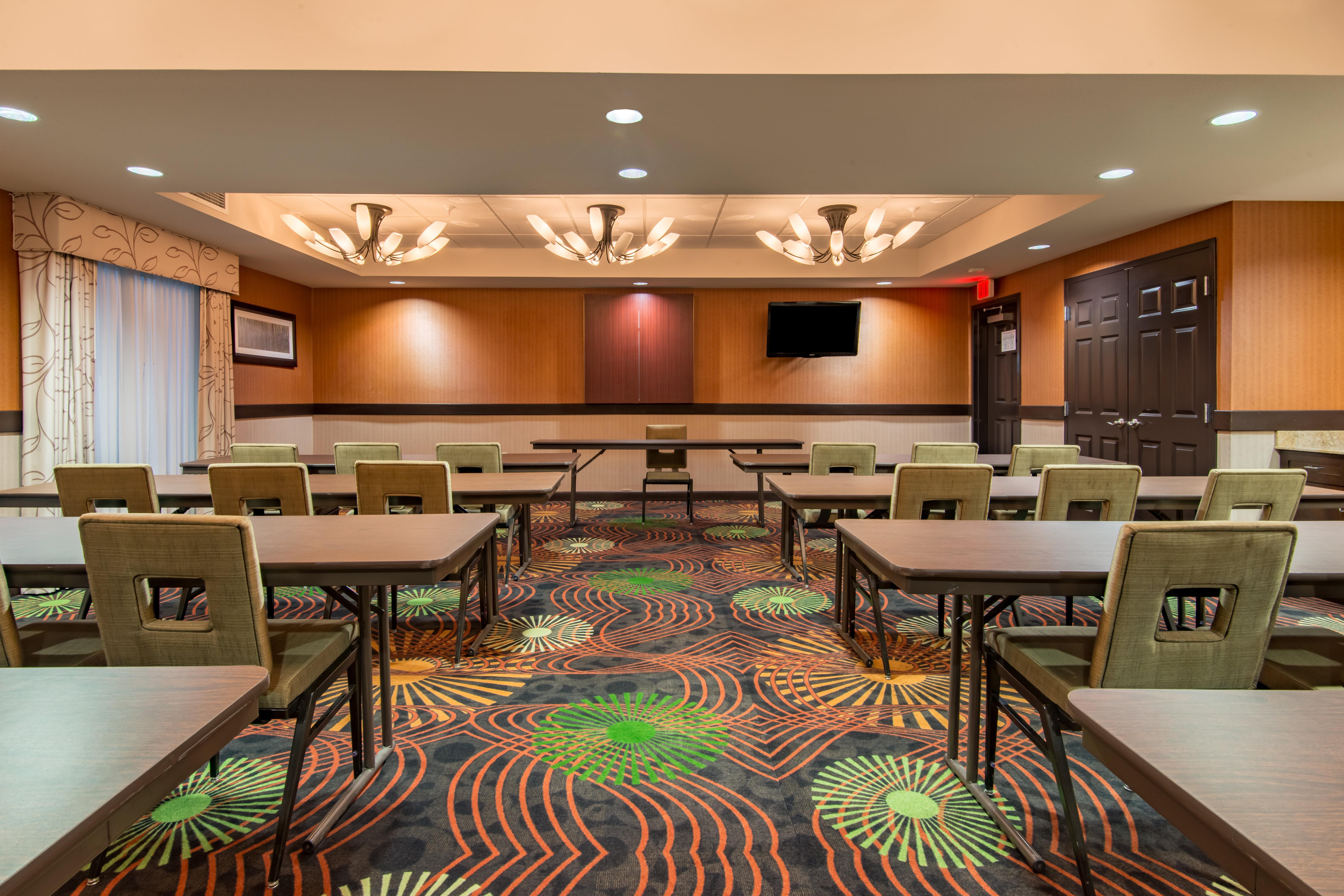 Hotel Express & Hobbs, An Ihg